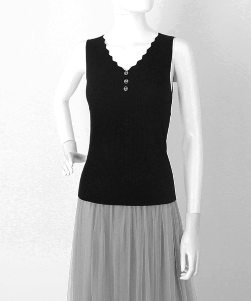 Miniministore(ミニミニストア)の「タンクトップ Vネック ノースリーブ(タンクトップ・レディース・ブラック/ベージュ/ブルー/ホワイト/イエロー/コーラル/ミント・FREE)」の15枚目の写真