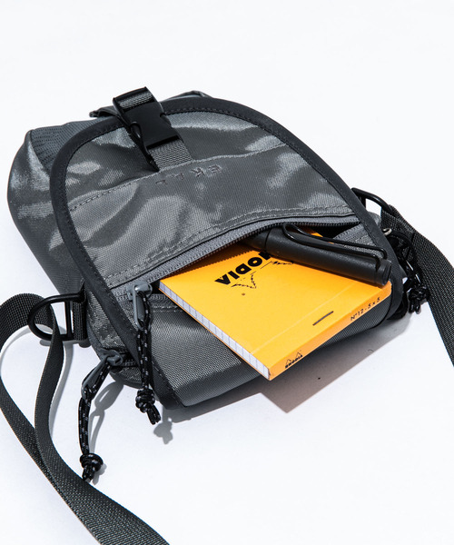 EKAL（エカル）の「TRAVELER SHOULDER（ショルダーバッグ・メンズ・グレー/ブラック・ONE）」の21枚目の写真