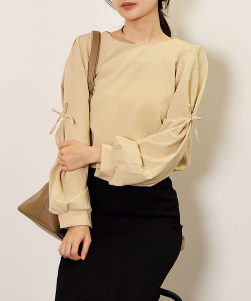 VIVID LADY(ビビッドレディー)の「リボン付き袖ブラウス バレコア 長袖 半袖 レディース クルーネック リボン ブラウス(シャツ/ブラウス・レディース・ブラック/スカイブルー/ピンク/アイボリー/ブラック系その他/クリーム/ベージュ/ピンク系その他/グレー/ブルー系その他・FREE/フリー/SMALL)」の6枚目の写真