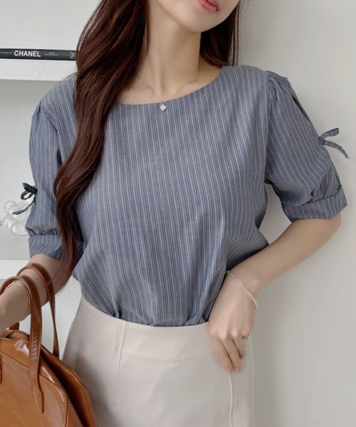 VIVID LADY(ビビッドレディー)の「リボン付き袖ブラウス バレコア 長袖 半袖 レディース クルーネック リボン ブラウス(シャツ/ブラウス・レディース・ブラック/スカイブルー/ピンク/アイボリー/ブラック系その他/クリーム/ベージュ/ピンク系その他/グレー/ブルー系その他・FREE/フリー/SMALL)」の5枚目の写真