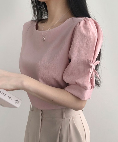 VIVID LADY(ビビッドレディー)の「リボン付き袖ブラウス バレコア 長袖 半袖 レディース クルーネック リボン ブラウス(シャツ/ブラウス・レディース・ブラック/スカイブルー/ピンク/アイボリー/ブラック系その他/クリーム/ベージュ/ピンク系その他/グレー/ブルー系その他・FREE/フリー/SMALL)」の16枚目の写真