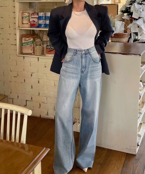 ANOTHER S(アナザーエス)の「ハイウエストセミワイドデニムパンツ(デニムパンツ・レディース・ブルー・S/M/L)」の5枚目の写真