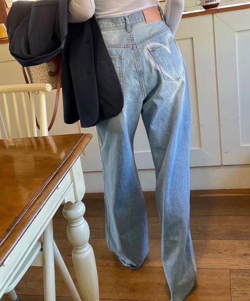 ANOTHER S(アナザーエス)の「ハイウエストセミワイドデニムパンツ(デニムパンツ・レディース・ブルー・S/M/L)」の4枚目の写真