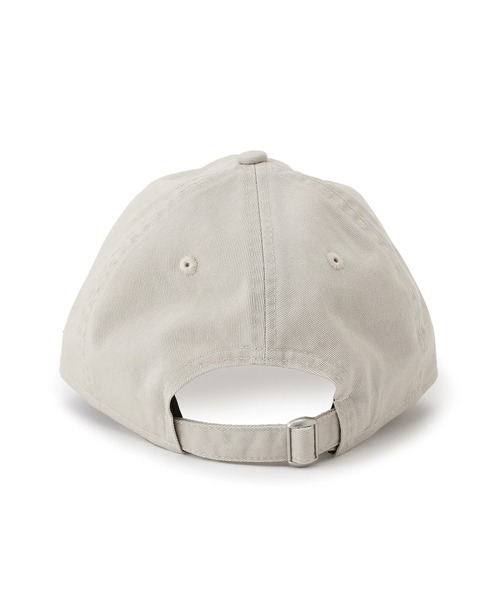 NEW ERA（ニューエラ）の「【NEWERA(R)/ニューエラ別注】 New York Magazine Logo Cap（キャップ・レディース・ブラック/ホワイト系その他5/ベージュ・FREE）」の7枚目の写真