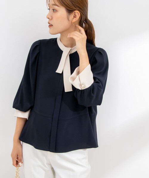 NOLLEY’S(ノーリーズ)の「ストレッチジョーゼット配色ボウタイ風ブラウス(シャツ/ブラウス・レディース・ネイビー/ブラック/ベージュ・38)」の3枚目の写真