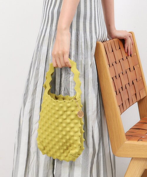 OPAQUE.CLIP（オペークドットクリップ）の「◆ポコポコニットバッグ（ハンドバッグ・レディース・ブルー/ブラック/アイボリー/マスタード・00）」の11枚目の写真