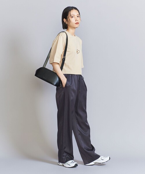 BEAUTY&YOUTH UNITED ARROWS(ビューティーアンドユースユナイテッドアローズ)の「コットン ベーシック Tシャツ(Tシャツ/カットソー・レディース・オフホワイト/ベージュ/ダークグレー・FREE)」の4枚目の写真