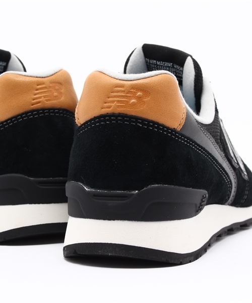 NEW BALANCE（ニューバランス）の「ウィメンズ ニューバランス new balance WR996 GA/GB/GD（スニーカー・レディース・ブラック/グレー/ベージュ・23.5cm/24.5cm/23cm/24cm）」の4枚目の写真