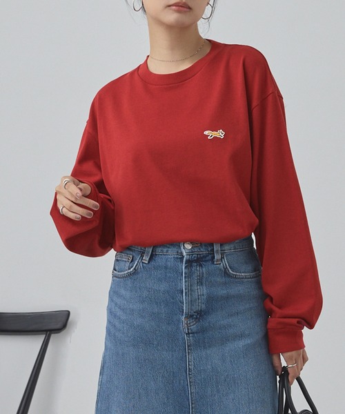 PENNEYS(ぺニーズ)の「PENNEYS/ペニーズ 別注 THE FOX ロゴ ワンポイントワッペン刺繍オーバーサイズTシャツ(Tシャツ/カットソー・レディース・ダークネイビー/ライトグレー/ホワイト系/ブラック/ホワイト/チャコール/ブラウン/グレイッシュベージュ/レッド/ピンク/ブラック系/グレイッシュブルー/チェリーレッド/レッド系/ブラック系2/モカ/ダークグリーン/ブルー系/ピンク系・S/L/M)」の19枚目の写真