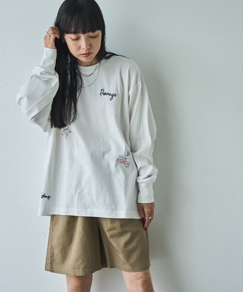 PENNEYS(ぺニーズ)の「PENNEYS(ぺニーズ)別注ランダム刺繍ロングスリーブTシャツ(Tシャツ/カットソー・レディース・ライトブルー/ダークグレー/オフホワイト/ナチュラル・FREE)」の1枚目の写真