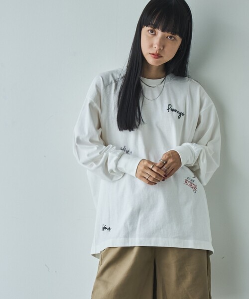 PENNEYS(ぺニーズ)の「PENNEYS(ぺニーズ)別注ランダム刺繍ロングスリーブTシャツ(Tシャツ/カットソー・レディース・ライトブルー/ダークグレー/オフホワイト/ナチュラル・FREE)」の20枚目の写真