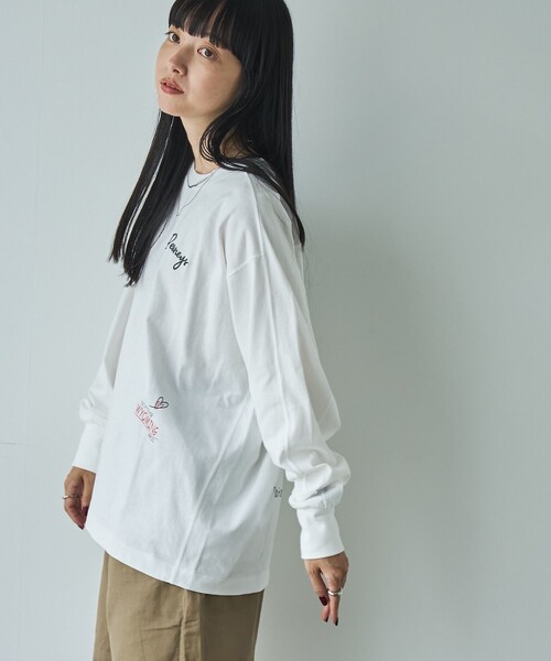PENNEYS(ぺニーズ)の「PENNEYS(ぺニーズ)別注ランダム刺繍ロングスリーブTシャツ(Tシャツ/カットソー・レディース・ライトブルー/ダークグレー/オフホワイト/ナチュラル・FREE)」の21枚目の写真