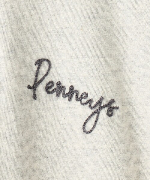 PENNEYS(ぺニーズ)の「PENNEYS(ぺニーズ)別注ランダム刺繍ロングスリーブTシャツ(Tシャツ/カットソー・レディース・ライトブルー/ダークグレー/オフホワイト/ナチュラル・FREE)」の10枚目の写真