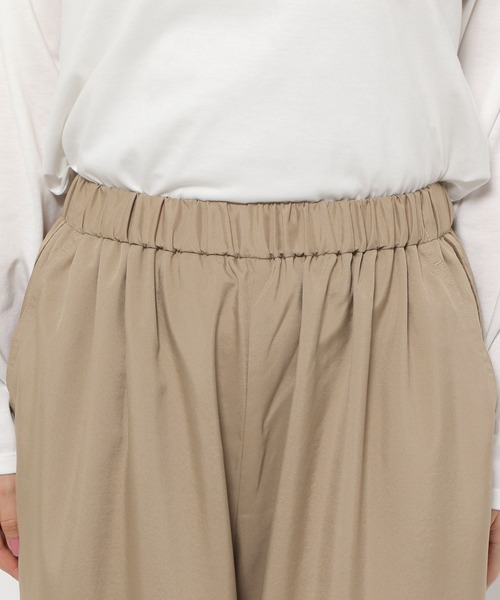 GLOBAL WORK(グローバルワーク)の「エアかる多機能イージーパンツ/137599(その他パンツ・レディース・ベージュ/ブラック/グレー・LARGE/MEDIUM)」の7枚目の写真