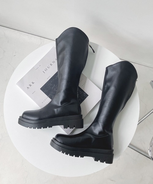 AS KNOW AS plus（アズノゥアズプラス）の「Vカットロングブーツ（ブーツ・レディース・ベージュ/ブラウン/ブラック・M/L）」の15枚目の写真