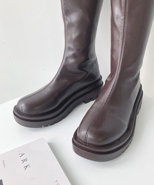 AS KNOW AS plus（アズノゥアズプラス）の「Vカットロングブーツ（ブーツ・レディース・ベージュ/ブラウン/ブラック・M/L）」の18枚目の写真