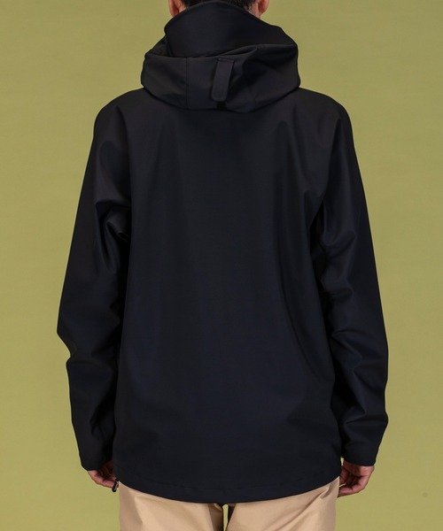 phenix outdoor(フェニックスアウトドア)の「phenix OUTDOOR(フェニックスアウトドア) メンズ 4WAYストレッチ マウンテンパーカー (軽量 / 撥水加工)(マウンテンパーカー・メンズ・ダークグリーン/ブラック・S/M/L/XL)」の22枚目の写真