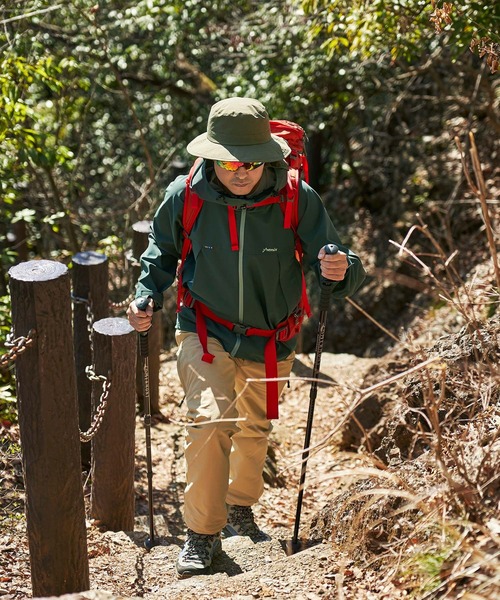 phenix outdoor(フェニックスアウトドア)の「phenix OUTDOOR(フェニックスアウトドア) メンズ 4WAYストレッチ マウンテンパーカー (軽量 / 撥水加工)(マウンテンパーカー・メンズ・ダークグリーン/ブラック・S/M/L/XL)」の16枚目の写真