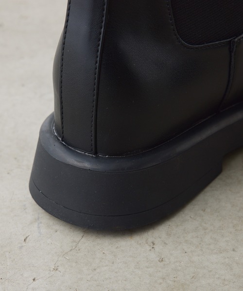 PUAL CE CIN（ピュアルセシン）の「サイドゴアブーツ（ブーツ・レディース・ブラック・SMALL/LARGE/MEDIUM）」の6枚目の写真