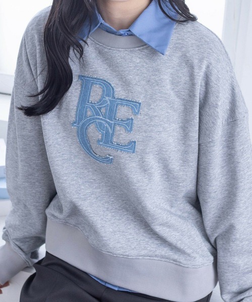 clear（クリア）の「デニムロゴ普通丈スウェットトップス [大人 カジュアル 着回し力抜群]≪再入荷≫（スウェット・レディース・ネイビー/グレー/アイボリー・F）」の3枚目の写真