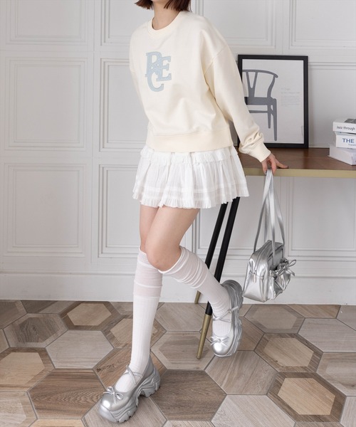 clear（クリア）の「デニムロゴ普通丈スウェットトップス [大人 カジュアル 着回し力抜群]≪再入荷≫（スウェット・レディース・ネイビー/グレー/アイボリー・F）」の6枚目の写真