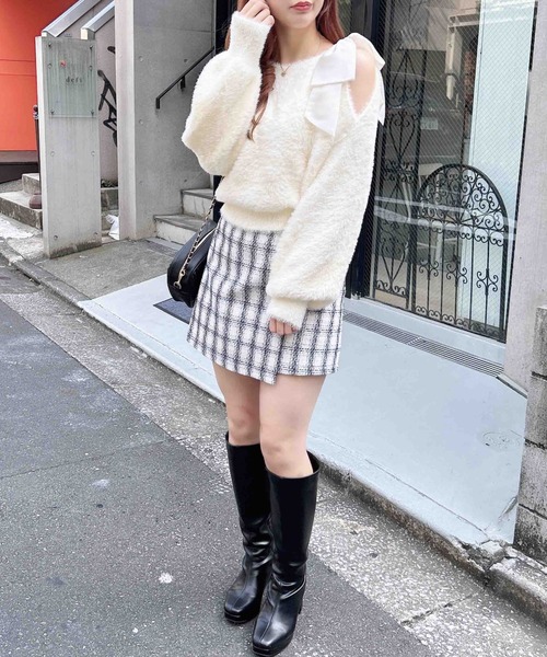 INGNI（イング）の「肩リボンフェザーニット（ニット/セーター・レディース・ブラック/グレー系その他/オフホワイト/ピンク・M）」の9枚目の写真