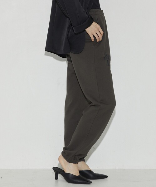 Firsthand（ファーストハンド）の「Firsthand/ファーストハンド オーガニックコットンロゴスウェットパンツ（スウェットパンツ・レディース・チャコールグレー/ライトグレー・FREE）」の10枚目の写真