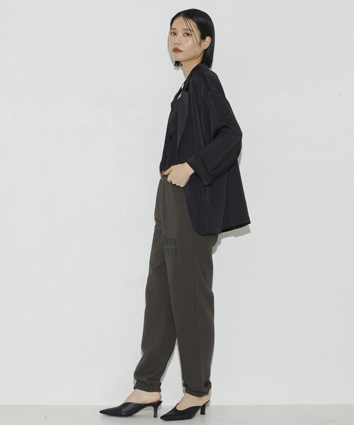 Firsthand（ファーストハンド）の「Firsthand/ファーストハンド オーガニックコットンロゴスウェットパンツ（スウェットパンツ・レディース・チャコールグレー/ライトグレー・FREE）」の14枚目の写真