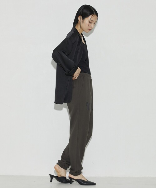 Firsthand（ファーストハンド）の「Firsthand/ファーストハンド オーガニックコットンロゴスウェットパンツ（スウェットパンツ・レディース・チャコールグレー/ライトグレー・FREE）」の19枚目の写真