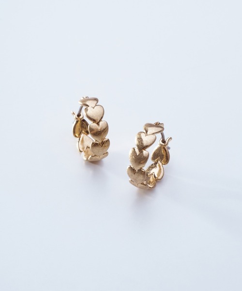 GOLDY(ゴールディ)の「マイクロ ハート ライン ピアス(ピアス(両耳用)・レディース・ゴールド系その他/シルバー系その他/ゴールド/シルバー・FREE)」の4枚目の写真
