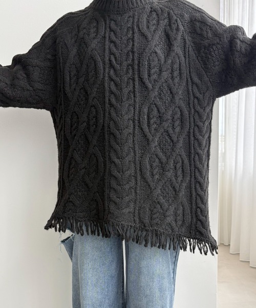 feepur（フェピュール）の「【ハンドウォッシャブル】アシンメトリーケーブルフリンジニット（ニット/セーター・レディース・アイボリー/ブラック/グレー・MEDIUM）」の18枚目の写真