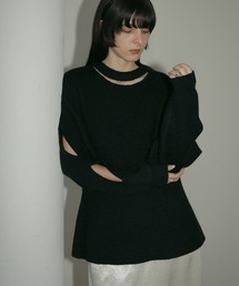 HOLE SLEEVE KNIT