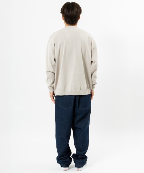 430(フォーサーティ)の「mn3077-L-S RLX KNIT C&S クルーネックセーター(ニット/セーター・メンズ・ブラック/グレイッシュベージュ/オフホワイト/チャコールグレー・0/1/2/3)」の11枚目の写真