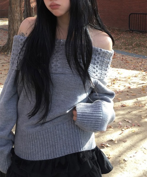 anyonemore（エニワンモア）の「ロングタイマフラー付きオフショルダーニットセット（ニット/セーター・レディース・グレー・FREE）」の13枚目の写真