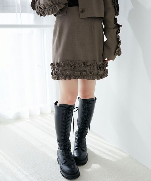 MAJESTIC LEGON（マジェスティックレゴン）の「ホイップフリルスカパン（スカート・レディース・ブラウン/グレー系その他/アイボリー/グレー・MEDIUM）」の4枚目の写真