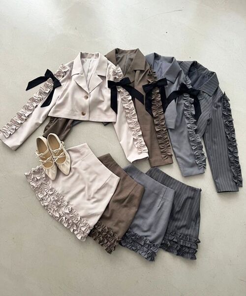 MAJESTIC LEGON（マジェスティックレゴン）の「ホイップフリルスカパン（スカート・レディース・ブラウン/グレー系その他/アイボリー/グレー・MEDIUM）」の19枚目の写真