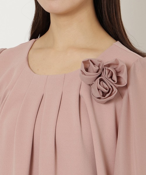 Rose Tiara（ローズティアラ）の「ローズコサージュチュニック（シャツ/ブラウス・レディース・ブラック/オフホワイト/ピンク・46/42/40）」の19枚目の写真