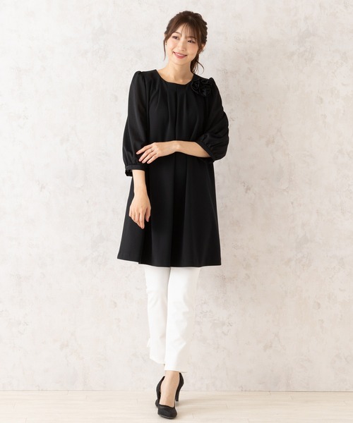 Rose Tiara（ローズティアラ）の「ローズコサージュチュニック（シャツ/ブラウス・レディース・ブラック/オフホワイト/ピンク・46/42/40）」の15枚目の写真