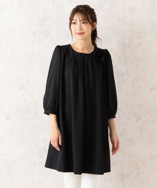 Rose Tiara（ローズティアラ）の「ローズコサージュチュニック（シャツ/ブラウス・レディース・ブラック/オフホワイト/ピンク・46/42/40）」の13枚目の写真