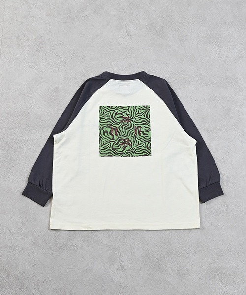 Life Support Products(ライフサポートプロダクツ)の「前後プリントラグランロンT(Tシャツ/カットソー・キッズ・チャコール/モスグリーン/オフホワイト/杢グレー・80/90/95/100/110/120/130/140/150)」の20枚目の写真