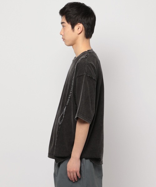 niko and...(ニコアンド)の「ウォッシュドステッチTシャツ(Tシャツ/カットソー・メンズ・オレンジ/ブラック/オフホワイト/ブルー・MEDIUM/LARGE)」の5枚目の写真