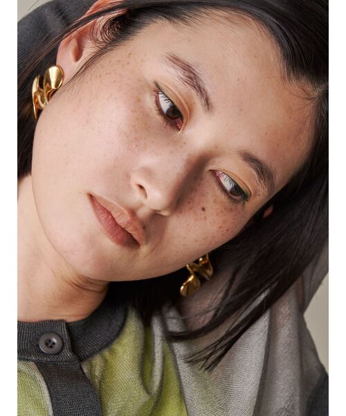 UN3D.（アンスリード）の「PLUMP WAVE PIERCE / プランプウェーブピアス（ピアス（両耳用）・レディース・シルバー/ゴールド・FREE）」の3枚目の写真