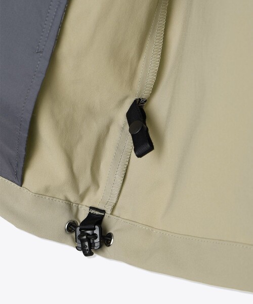 Columbia(コロンビア)の「撥水 UVカット 軽量 Columbia/メンズ ブラインドブラッシュ ジャケット マウンテンパーカー/コロンビア(ブルゾン・メンズ・グリーン/ベージュ/ブラック・S/M/L/XL)」の4枚目の写真