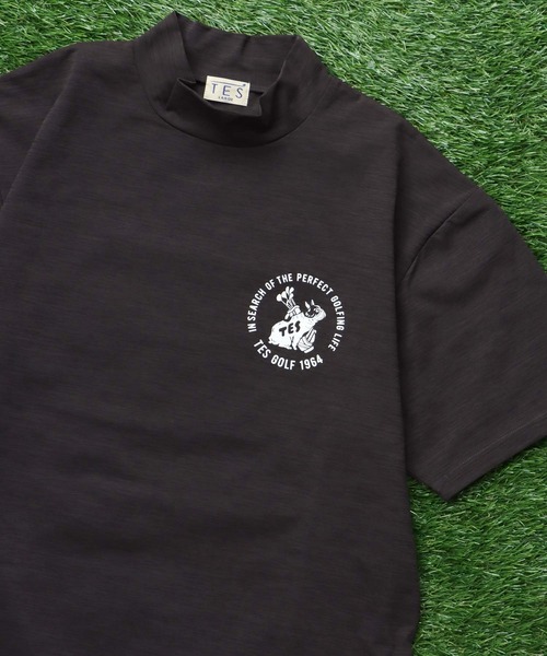 The Endless Summer(エンドレスサマー)の「TES GOLF 4WAY STRETCH MOCK NECK / ハイネックTシャツ(Tシャツ/カットソー・メンズ・ブラック/ダークグリーン/ホワイト/チャコール/ベージュ/ネイビー・X-SMALL/MEDIUM/LARGE/X-LARGE)」の13枚目の写真
