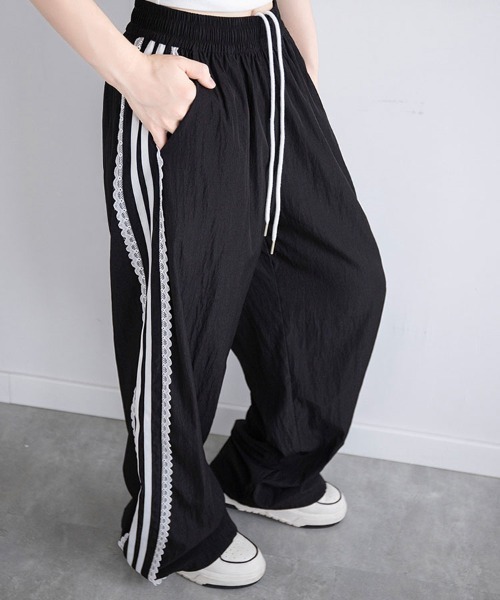 SallyLunn(サリーラン)の「レースデザイントラックパンツ(その他パンツ・レディース・ホワイト/ブラック・LARGE/MEDIUM)」の5枚目の写真