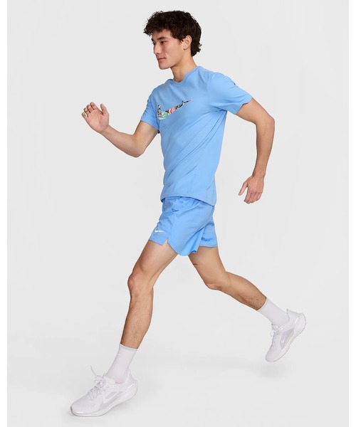NIKE(ナイキ)の「《NIKEアパレル》AS M NK DF TEE RUN ENERGY(Tシャツ/カットソー・メンズ・ライトブルー/ブラック/ホワイト・L/S/M/XL/2XL)」の7枚目の写真