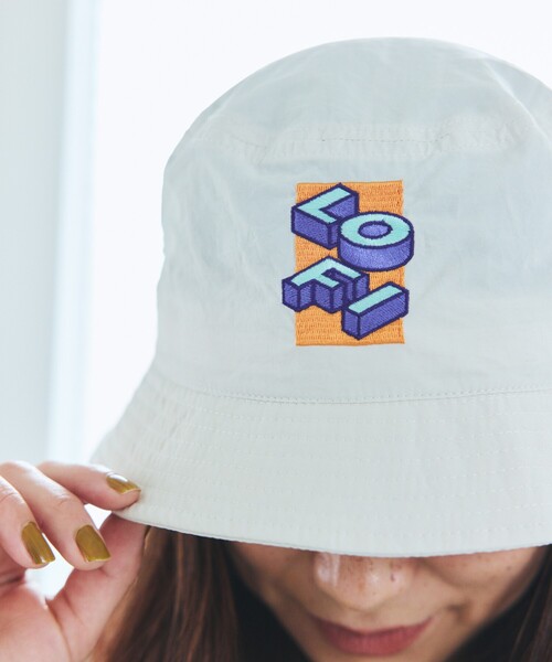 FREAK'S STORE（フリークスストア）の「NYLON EMB BUCKET HAT バケットハット（ハット・メンズ・ブラック/グレー/ネイビー/ホワイト・ONE SIZE）」の5枚目の写真
