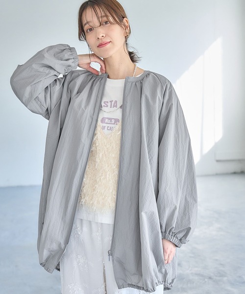 studio CLIP(スタディオクリップ)の「【撥水加工】リップストップバルーンブルゾン(ブルゾン・レディース・グレー/ベージュ・FREE)」の2枚目の写真