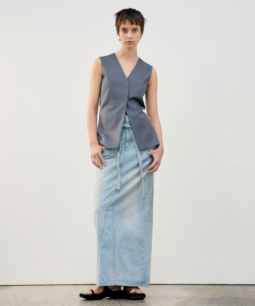 LOW CLASSIC(ロウ クラシック)の「BELTED HIGH WAIST DENIM SKIRT(デニムスカート・レディース・ブルー・M/S)」の22枚目の写真