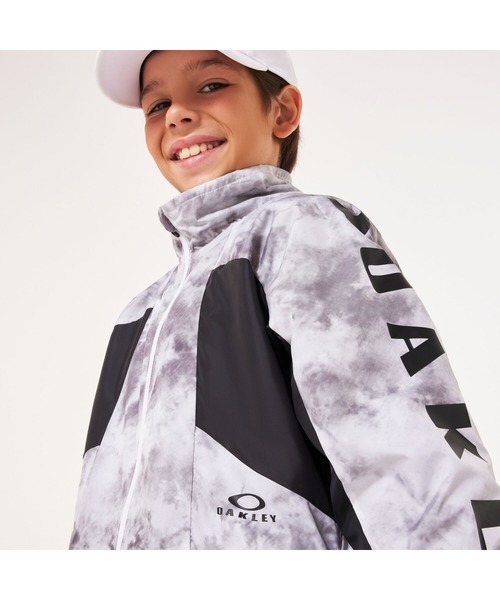 OAKLEY(オークリー)の「オークリー Ytr Wind Warm Jacket 8.0 / JACKET ジャケット/撥水/防風/保温/キッズ・ユース /OAKLEY(ブルゾン・キッズ・ブラック/ブラックミックス/ホワイト×グレー・S/XS/L/M)」の2枚目の写真